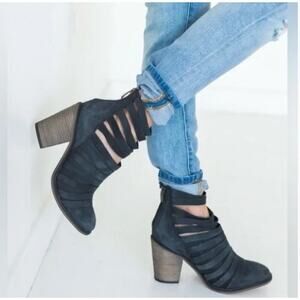 FREE PEOPLE Black Stacked Block Strappy Leather Hybrid Ankle Booties